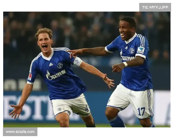 法尔范在沙尔克04时期的战术作用与球队整体进攻体系影响分析